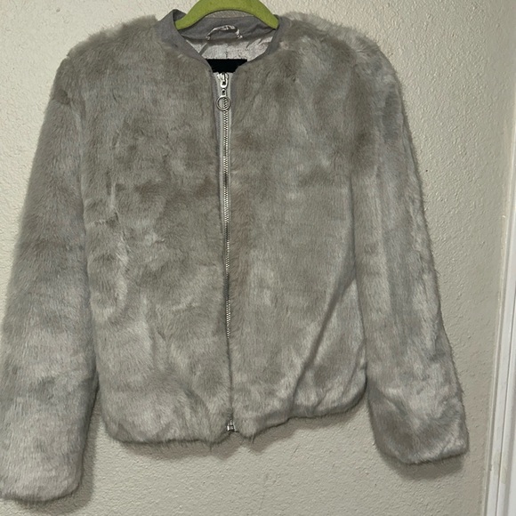 New Look brand faux fur bomber jacket USA 4 - Picture 1 of 7